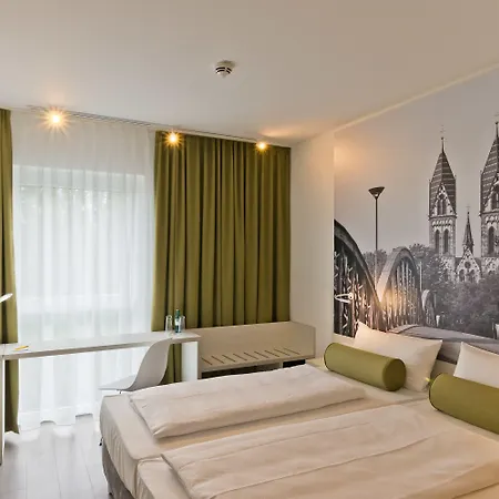 Super 8 3* Freiburg im Breisgau