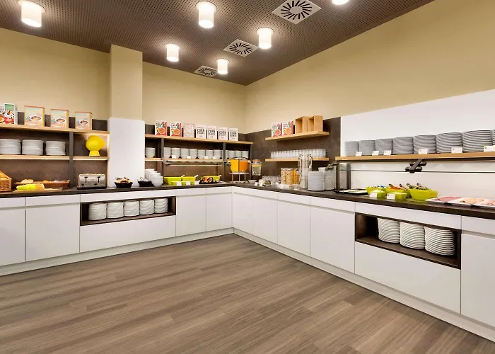 Hotel Premier Inn Freiburg City Nord 3*